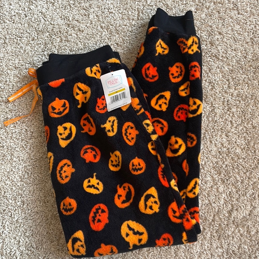 Pillow talk, Halloween pajama bottoms